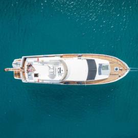 Sea BaronIV "BedsonBoat", hotel em Birgu