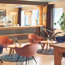 Tailormade Hotel STANS SÜD，施坦斯的飯店