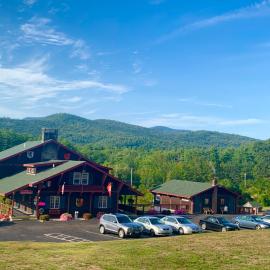 Swiss Chalets Village Inn, khách sạn ở North Conway