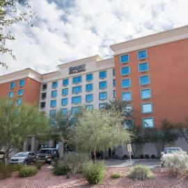 Drury Inn & Suites Phoenix Happy Valley, hotelli kohteessa Phoenix