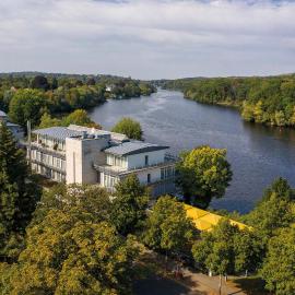 Seminaris Avendi Hotel Potsdam، فندق في بوتسدام