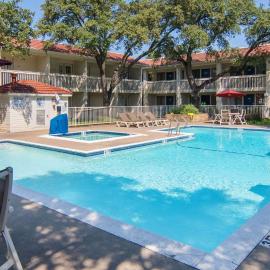 Motel 6-Addison, TX - Dallas