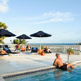 Princess Heights Luxury Condo Hotel, hotel u gradu Dawn Beach