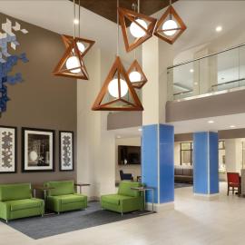 Holiday Inn Express Hotel & Suites Irving DFW Airport North by IHG、アービングのホテル