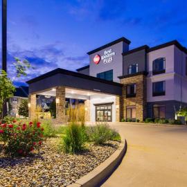Best Western Plus Champaign/Urbana Inn, hotel em Champaign
