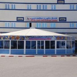 Hotel Dubai، فندق في Tan-Tan Plage