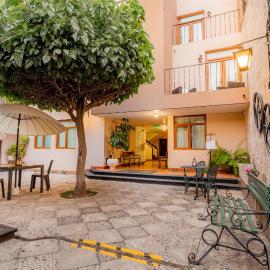 Hotel Los Tambos Colonial