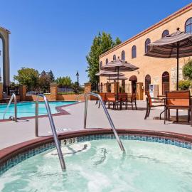 Best Western Plus Heritage Inn, hotel en Stockton