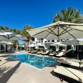 Grace Bay Suites, hotell i Grace Bay