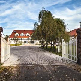 Wierzbowe Ranczo - blisko Suntago, khách sạn ở Budy Michałowskie