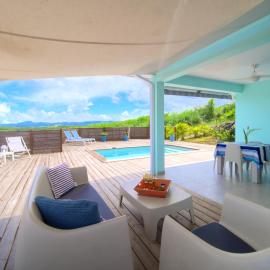 SeaCove & SeaSide Villas - Piscine privée et vue mer، فندق في لي تروا زيليه