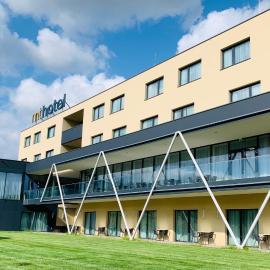 MT Hotel, hotel a Zeltweg