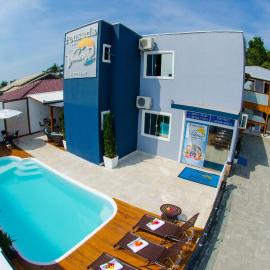 Pousada Villarejo Armação, hotel u gradu Penja