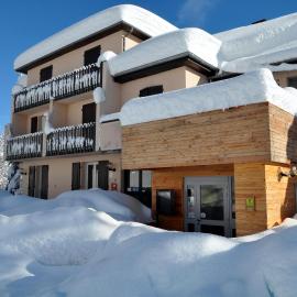 Logis Hôtel Le Griou, hotel v destinácii Saint-Jacques-des-Blats