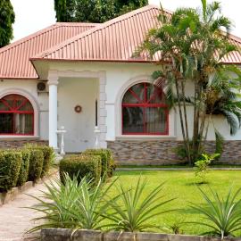 2 Bedroom Bungalow in Alalubosa GRA, hotel a Ibadan