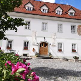 Old Parish House, hotel in Bled