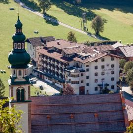 Landhotel Tirolerhof - Wildschönau - PREMIUM Card im Sommer, hotel em Oberau