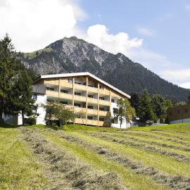 Hotel Sonnblick, hotel a Wald am Arlberg