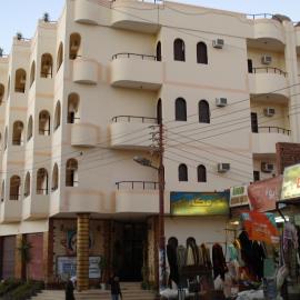 Western Desert Hotel & Safari, viešbutis mieste Bawati