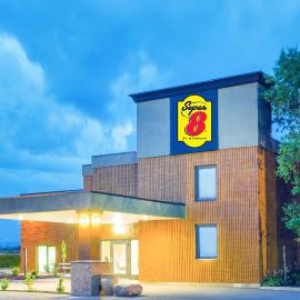 Viesnīca Super 8 by Wyndham Plattsburgh pilsētā Platsburga