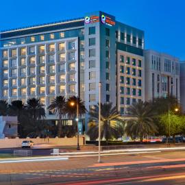 Ramada Encore by Wyndham Muscat Al-Ghubra: Maskat şehrinde bir otel
