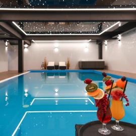 Domki Bungalow Stella Resort & SPA z basenami, grotą solną, jacuzzi, hotell i Władysławowo