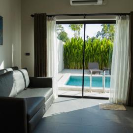 Toledo Pool Villa, hotelli kohteessa Nakhon Si Thammarat