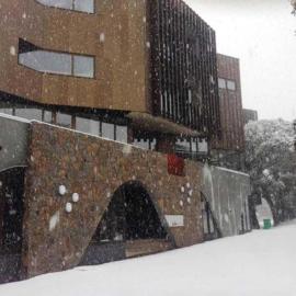 Buller Central Hotel, hotel en Mount Buller