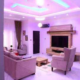 Rhodabode Apartments. A Luxury 3 bedroom bungalow., hotel Abujában