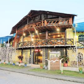 Hotel Puerto Gaviota, hotel i Tonsupa