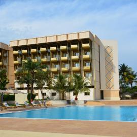 Hala Hotel & Aqua Park, hótel í Bissau