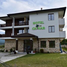 Хотел Чинар Кирково, hotel di Kirkovo