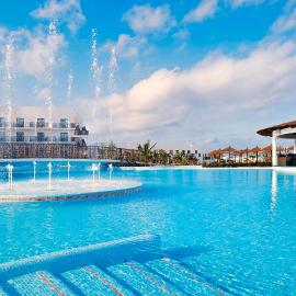Meliá Dunas Beach Resort & Spa - All Inclusive，聖瑪麗亞的飯店