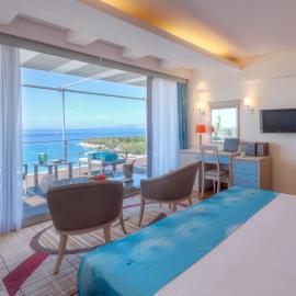 Tropical Hotel Seafront Boutique, hotel en Atenas