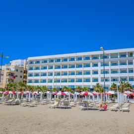 Hotel Vivas, מלון בדורס