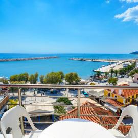 Hotel Papageorgiou, отель в Лименарии