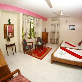 Hotel Farmis Garden