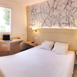 Kyriad ECO - Perpignan Nord Aéroport, hôtel à Rivesaltes