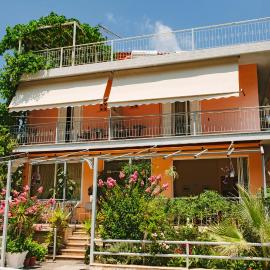 Hotel Loula Rooms and Apartments, hotel u gradu Kamena Vurla