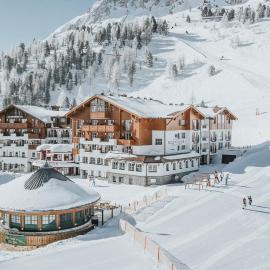 Superior Hotel Schneider Ski-in & Ski-out