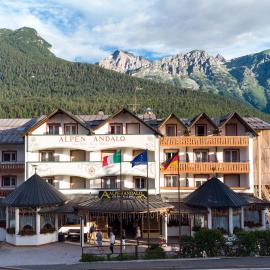 Hotel Alpen, hôtel à Andalo