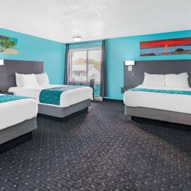 Howard Johnson by Wyndham Gananoque – hotel w mieście Gananoque
