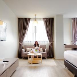 The Rise Suites Hotel, Chiang Mai - SHA Extra Plus, hotel in Chiang Mai