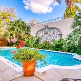 Viesnīca Los Robles Charming Colonial Boutique Hotel pilsētā Managva