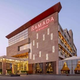 Ramada by Wyndham Aligarh GT Road, hotel en Aligarh