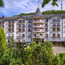 Hotel Verde Montana Wellness & Spa, hotelli kohteessa Kudowa-Zdrój
