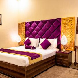 Rose Palace Hotel, Gulberg，位于拉合尔的酒店