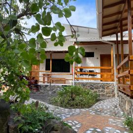 La Peregrina Galapagos B&B, Hotel in Puerto Ayora