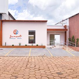 Sunset Hotel, hotel em Carolina