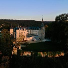 Le Château de Mirwart, hotel u gradu Mirwart